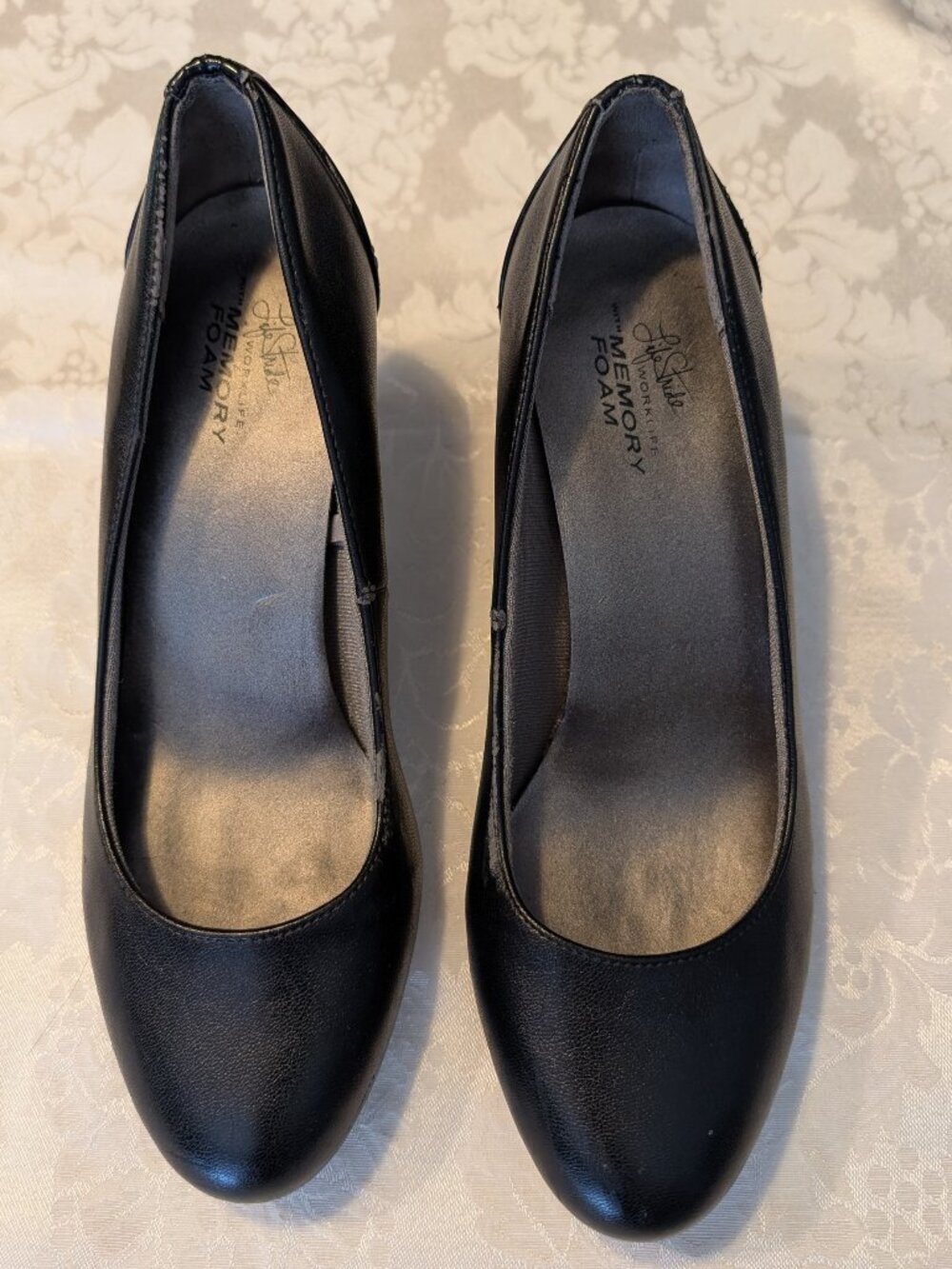 Lifestride Worklife with Memory Foam Black 2" Pumps Heels sz 7.5